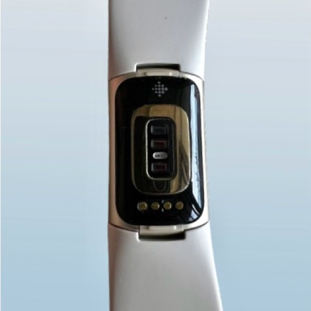 Fitbit Charge 5 Smart Tracker - Picture 4 of 7